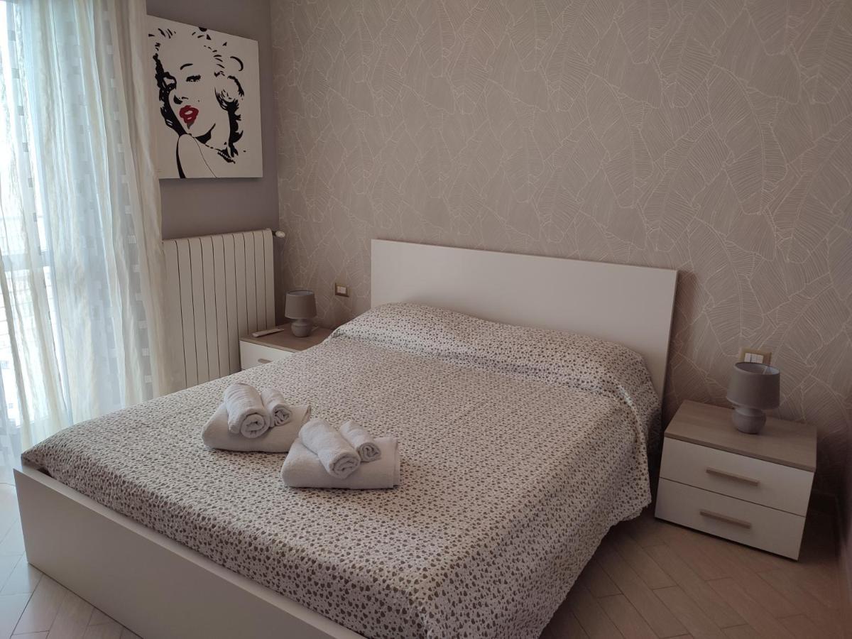 Appartement Casa Twins à Bari Extérieur photo